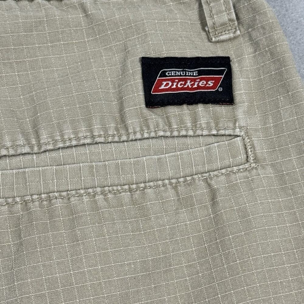 Dickies Mens 44 Khaki Ripstop Cargo Utility Workwear Shorts 12in Inseam Relaxed - Picture 4 of 16